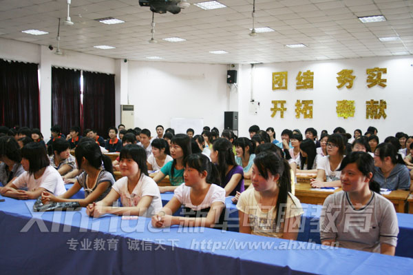 ��Ƹ���F��