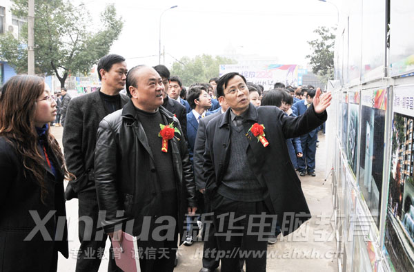 ��ϯ�I(l��ng)��(d��o)�����dȤ�؅��^��Ʒ