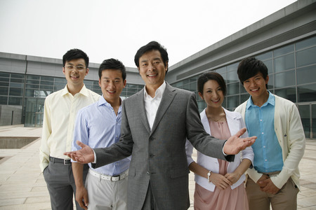 新華形象大使濮存昕