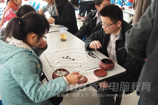 �ڰ�������