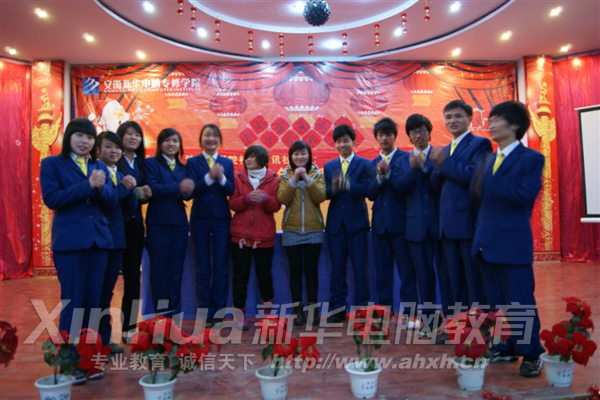 �������AУ�@ͨӍ��ȫ�w�ɆTף�������옷(l��)��