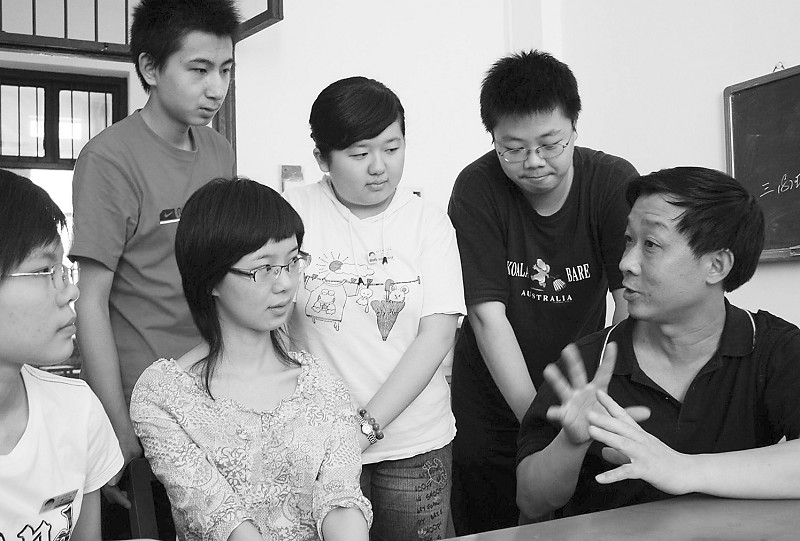 �������A��X���ތWԺ_�߿�ǰ�����o��