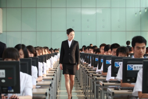 安徽新華電腦專(zhuān)修學(xué)院—新華電腦教育,改變眾多學(xué)子命運(yùn)的平臺(tái)