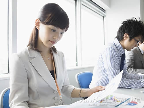 ����12�����W��I�͘Iǰ��