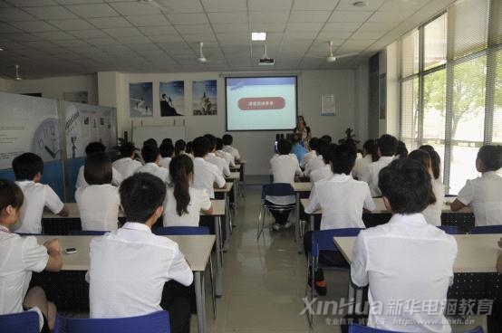 �������A�����ֳ��С�У�������ɫ��Ӗ���_���xʽ�F����r