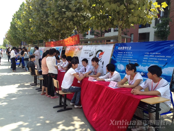 ��F���¬F��