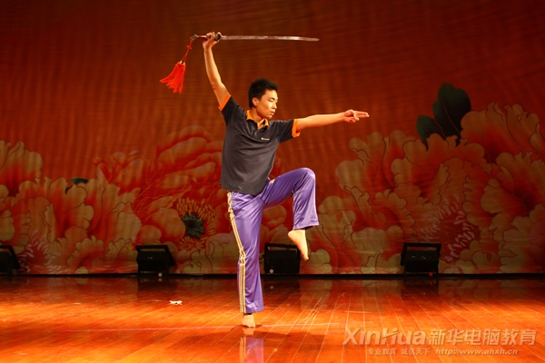 ��ҪС����Ŷ���ҿ��Ǿ߂�IT���ܵĶ����Ŷ��