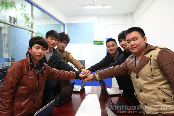 ���I��̩��˹�lԡ���W��С�M�ɆT