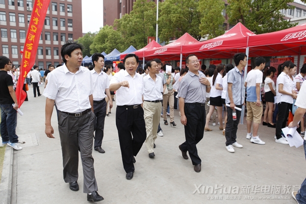 �I��ҕ���16�����A�˲��p�x���F��